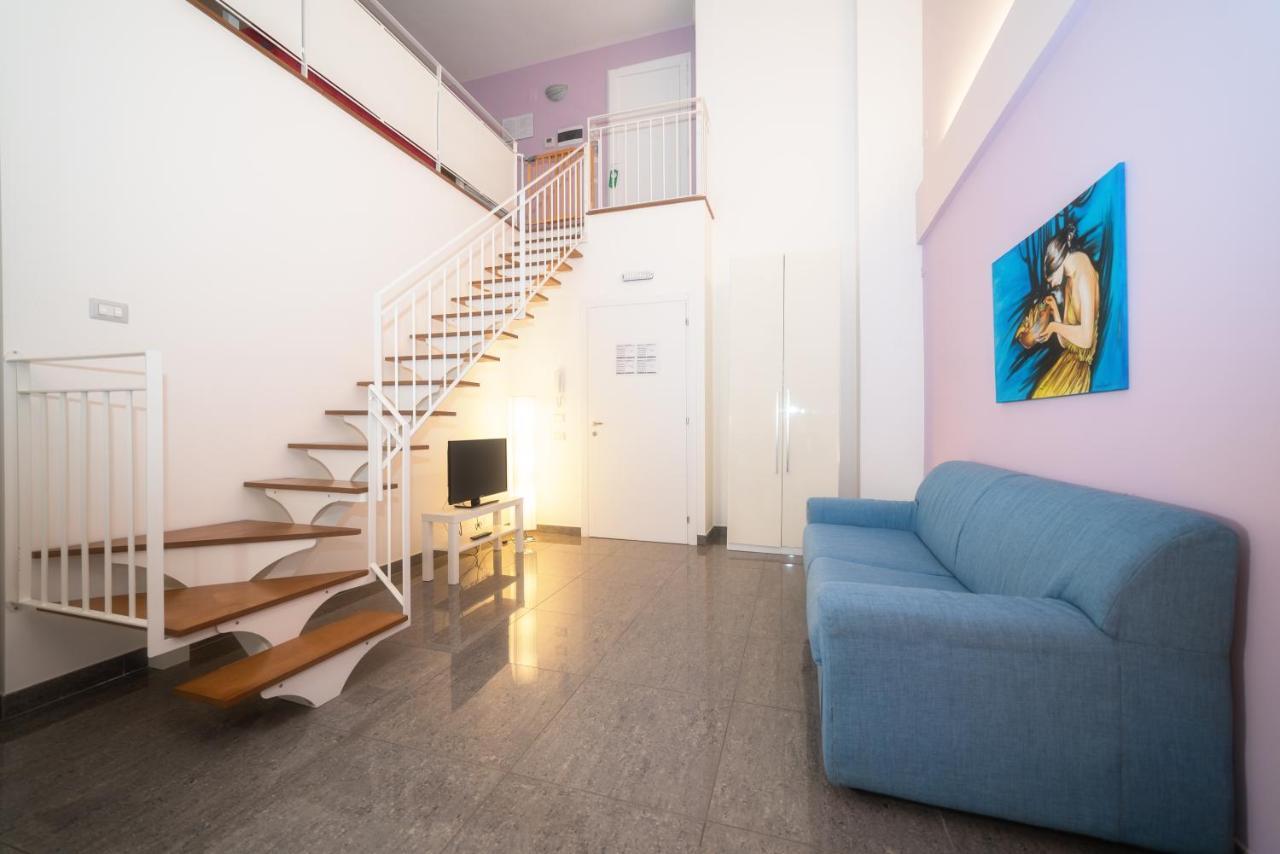 Palazzo Leo Suite And Apartment 莱切 外观 照片