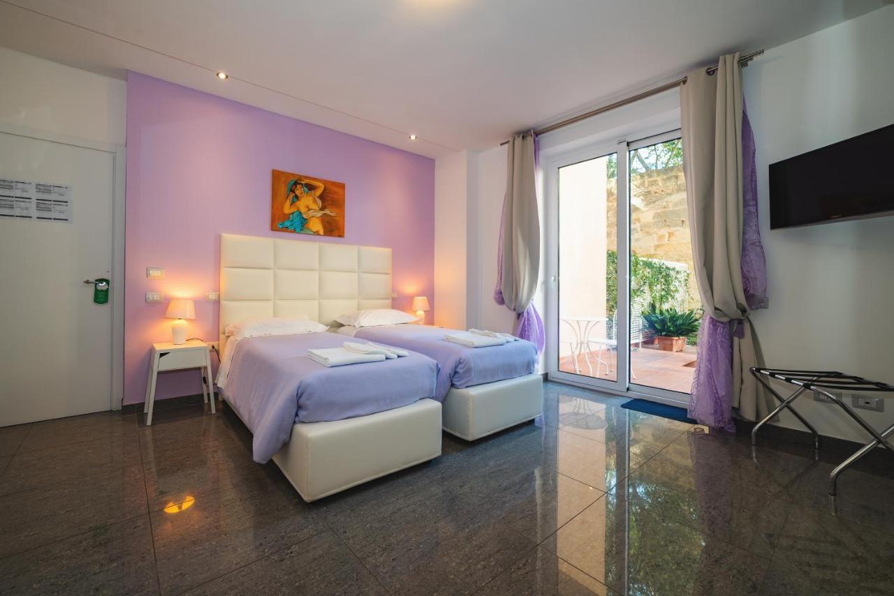 Palazzo Leo Suite And Apartment 莱切 外观 照片